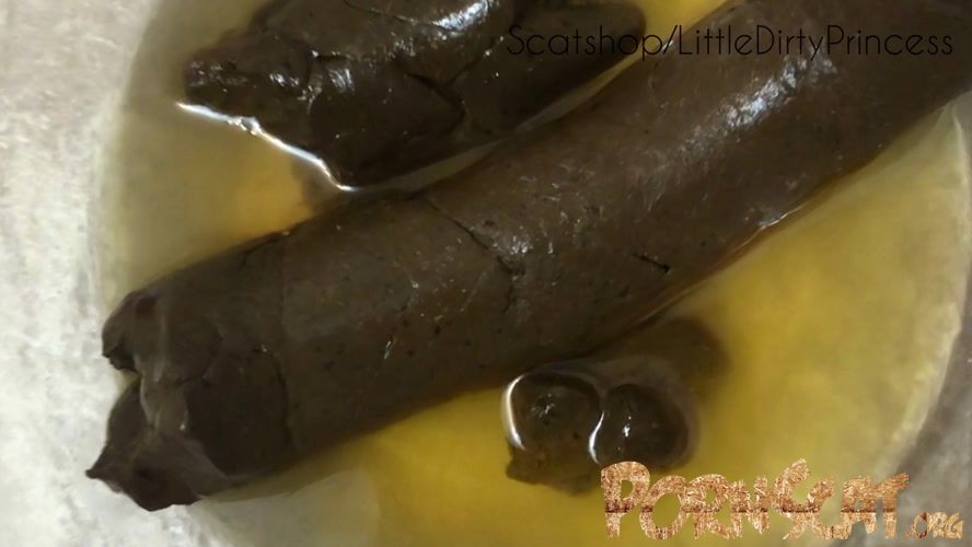 Long thick poop served in a bowl of pee for you with DirtyPrincess  [FullHD / 2020]