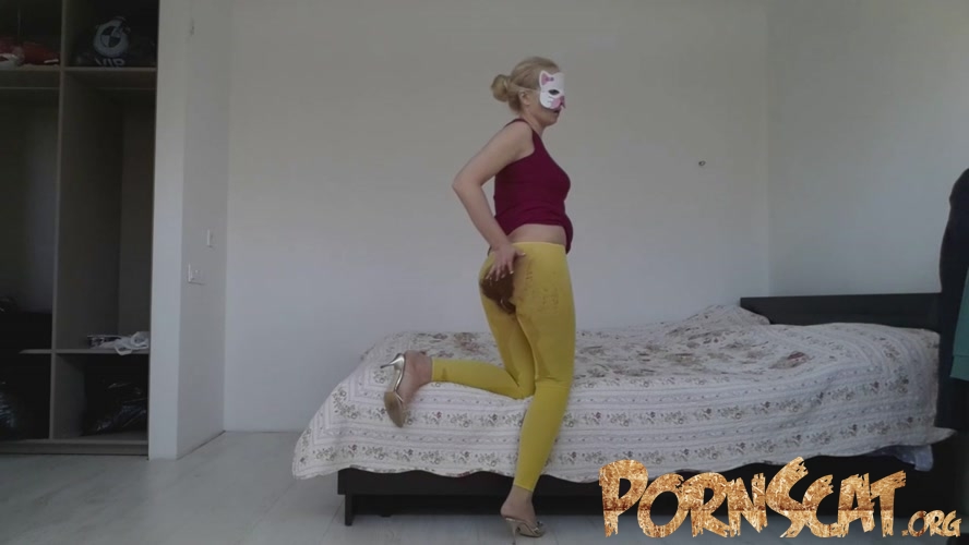 Yellow Tights Slap Messy with Thefartbabes [FullHD / 2022]