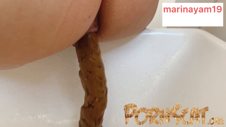 Huge shit left in the sink with Marinayam19 [FullHD / 2024]